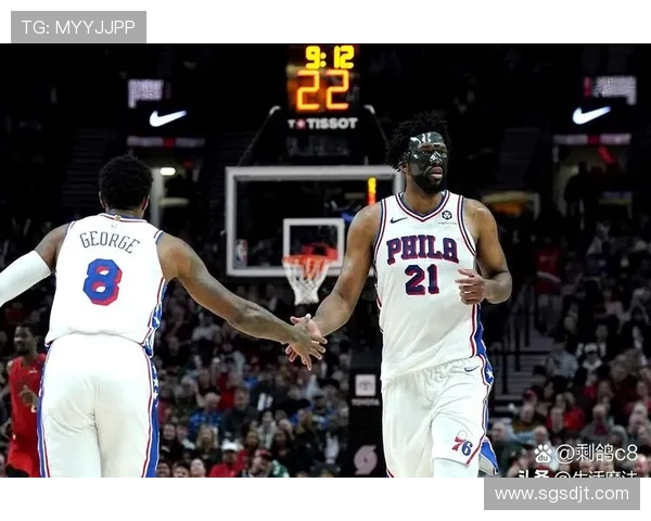 乔尔·恩比德带领76人队征战NBA季后赛 展现超凡技术与领导力