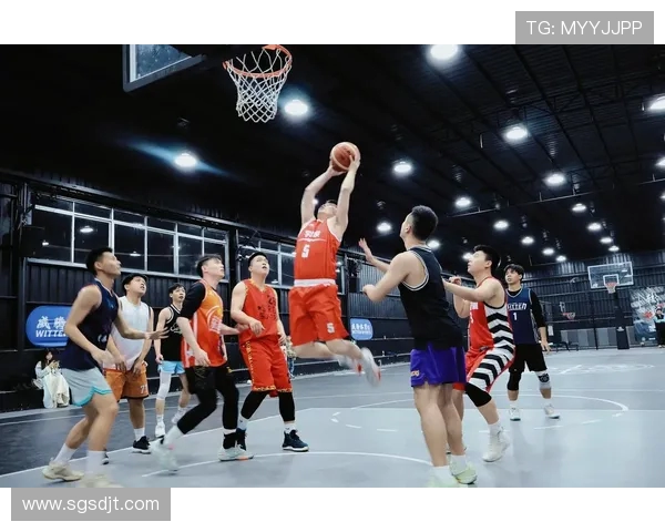 波士顿凯尔特人鏖战劲敌巅峰对决点燃新赛季篮球激情