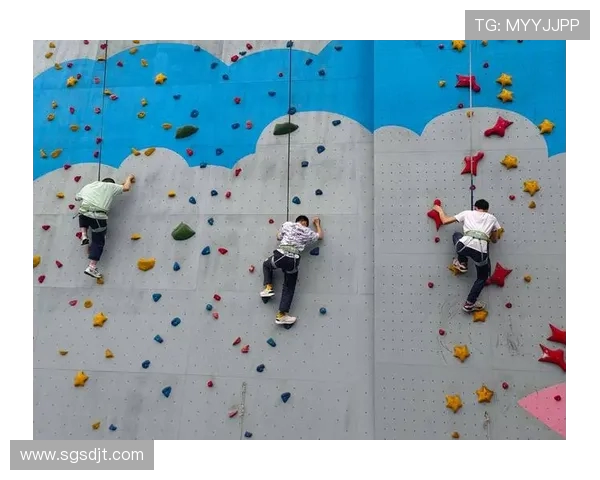 攀岩新手必看:从零开始的比赛经验与技巧全攻略