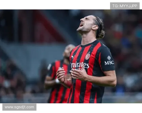 AC米兰与那不勒斯激战正酣 谁能在意甲赛场上笑到最后