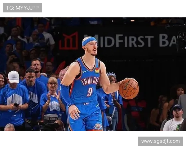 亚历克斯卡鲁索如何在NBA赛场上展现出色的防守与团队精神 亚历克斯卡鲁索如何在NBA赛场上展现出色的防守与团队精神